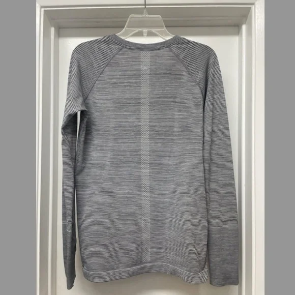 Lululemon Swiftly Tech Long Sleeve 2.0 Tempo Stripe EUC - Picture 9 of 11